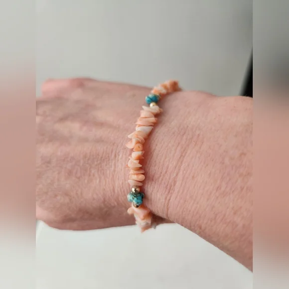 Vintage Pink & Turquoise Coral Bracelet - 7.5" Diameter - Italy - Genuine - Picture 4 of 4